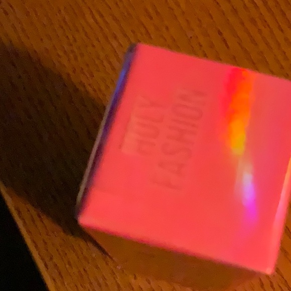 Jeffree Star Velvet Trap Holy Fashion - BNIB - Picture 2 of 3